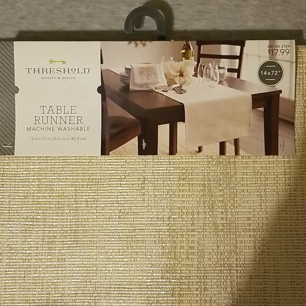 Table Runner - Picture 3 of 5